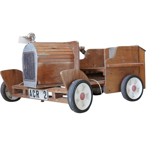 Vintage houten speelgoedauto