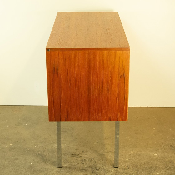 Image 1 of Vitrinekast met schuifdeuren, teak, 1970