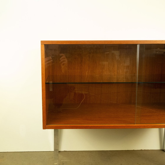 Image 1 of Vitrinekast met schuifdeuren, teak, 1970