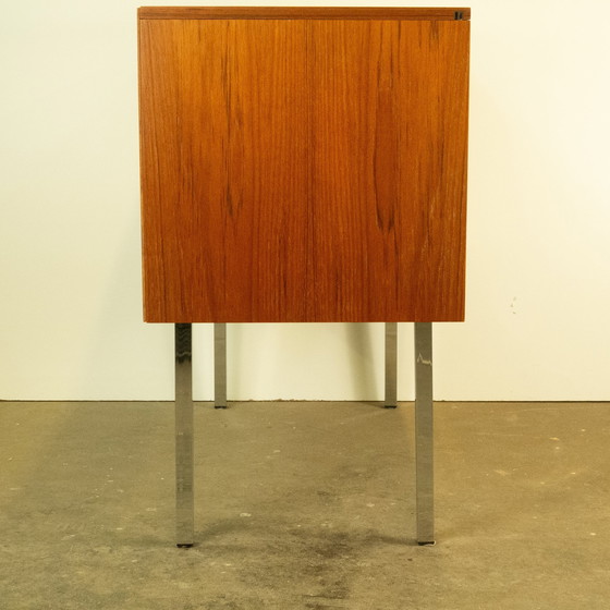 Image 1 of Vitrinekast met schuifdeuren, teak, 1970