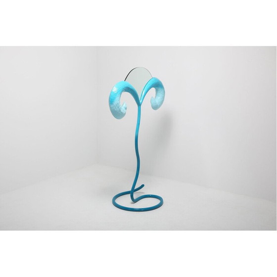 Image 1 of Blauwe spiegel van Gaetano Pesce