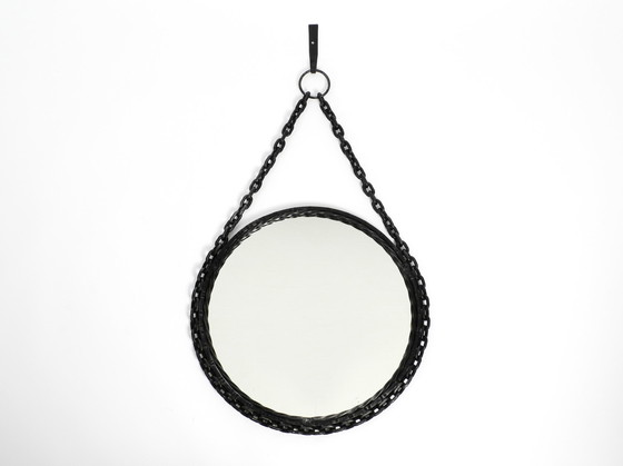 Image 1 of Zware Brutalistische Mid Century Design wandspiegel met smeedijzeren frame en ketting