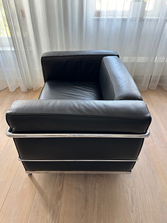 Image 1 of 2x LC3 Cassina Le Corbusier fauteuil