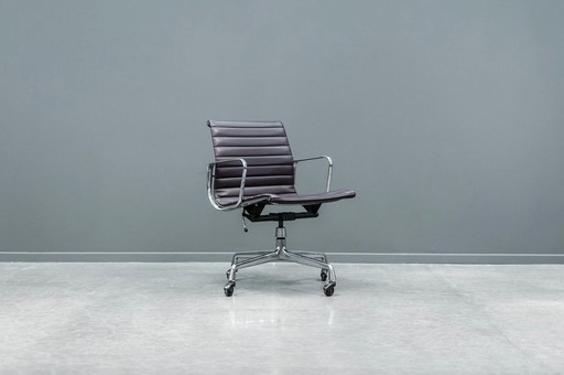 Eames Ea117 Bureaustoel