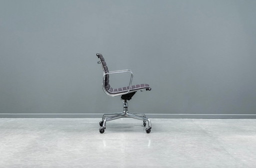 Eames Ea117 Bureaustoel