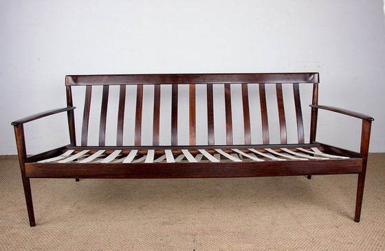 Image 1 of Deense 3-zits bank van rozenhout en stof New By Grete Jalk For Poul Jepessen 1960.