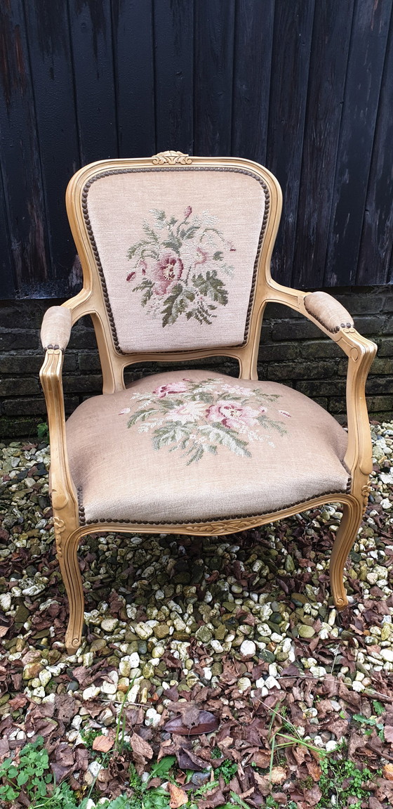 Image 1 of Antieke Witte Louie Zestien Fauteuil