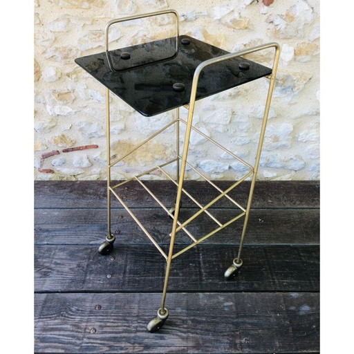 Vintage bijzettafel van messing en rookglas, jaren 1960