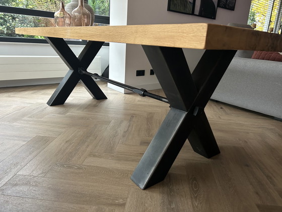 Image 1 of Goosens Robuuste Eikenhouten Tafel