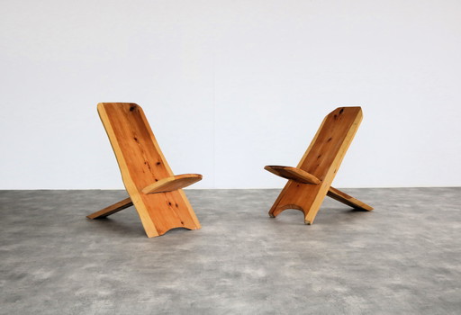 2x brutalist palaver stoelen 