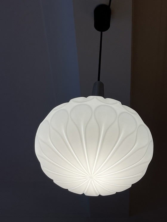 Image 1 of Peill & Putzler Opaline Glazen Hanglamp Van