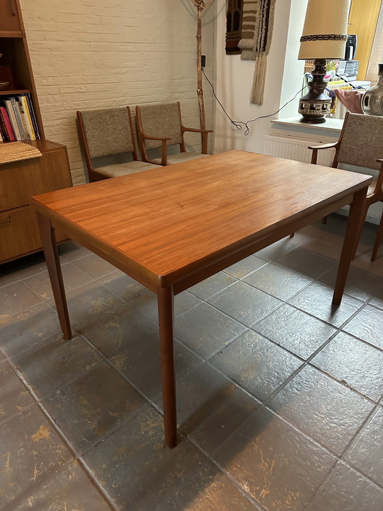 Image 1 of Vintage eetkamertafel + 6 eetkamerstoelen