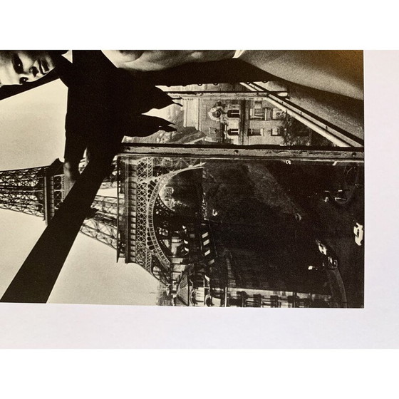 Image 1 of Fotogravure vintage "Model en Meccano Set, Parijs" par Helmut Newton, Frankrijk 1970
