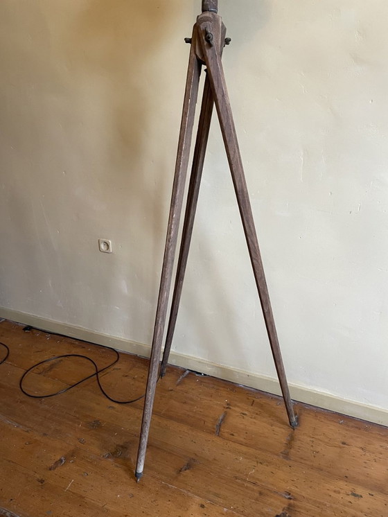Image 1 of Industriele Staande Lamp Vloerlamp Op Oud Statief Frans