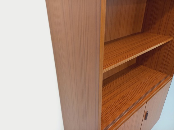 Image 1 of Scandinavische boekenkast in melamine en teak uit de jaren 60