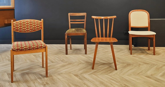 Image 1 of Vier Mid Century eettafel stoelen | Vintage - set 4 stoelen