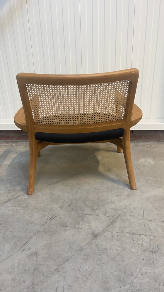 Image 1 of Lounge stoel tulp