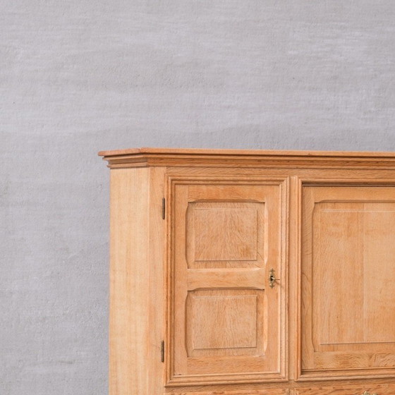 Image 1 of Vintage eiken dressoir met 4 deuren, Denemarken 1960