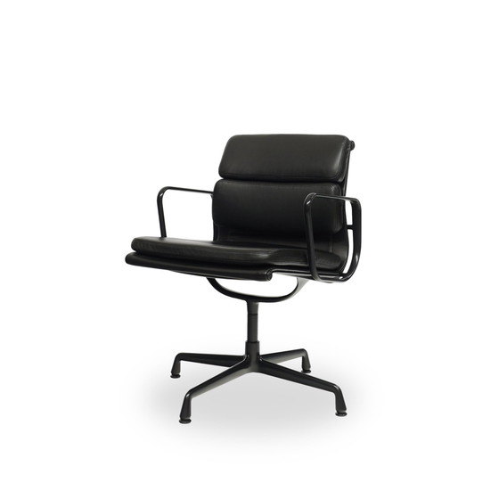 Image 1 of Vitra Ea 208 Zachte Polster Draaibaar Leer Zwart | Eames Alu Stoel