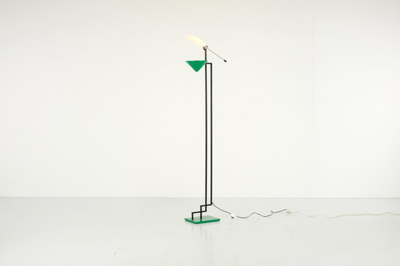 Image 1 of Vintage Italiaanse vloerlamp 1970