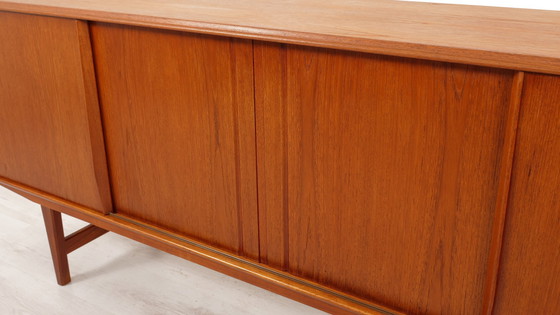 Image 1 of Vintage Dressoir | Schuifdeuren | Scandinavisch Design | 196 Cm