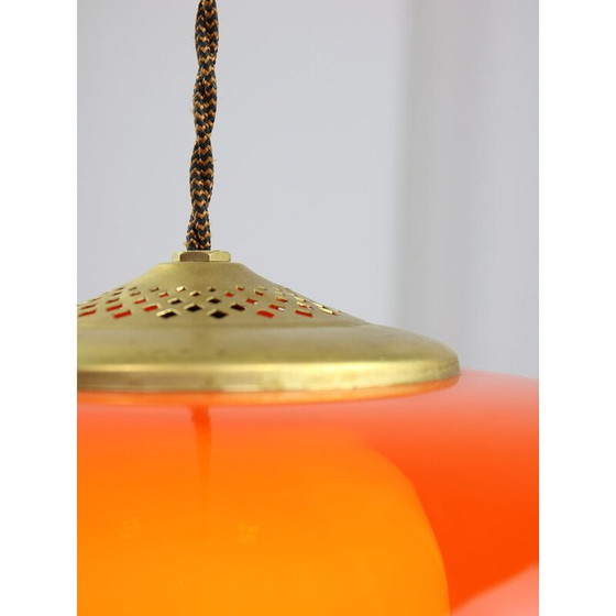 Image 1 of Vintage hanglamp van messing en oranje glas, Italië 1960