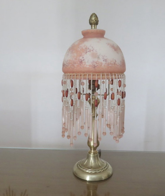 Image 1 of Victoriaanse Brons en Marmora Glas Kralen Franje Lamp 1960