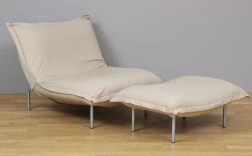 Ligne Roset Calin stoel met hocker