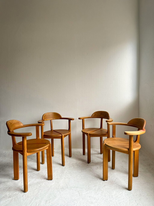 Set van 4 houten stoelen uit de jaren 1970