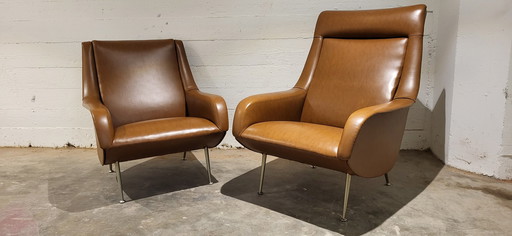 2x Artifort fauteuils by Bengt Ruda