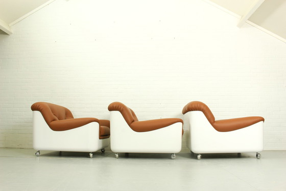 Image 1 of Space Age glasvezel lounge stoel in cognac leer, 1970S