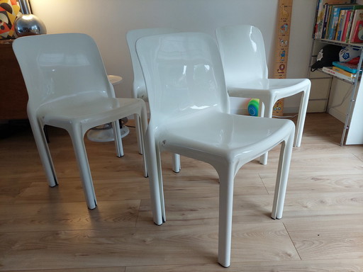 4x Artemide stoelen door Vico Magistretti