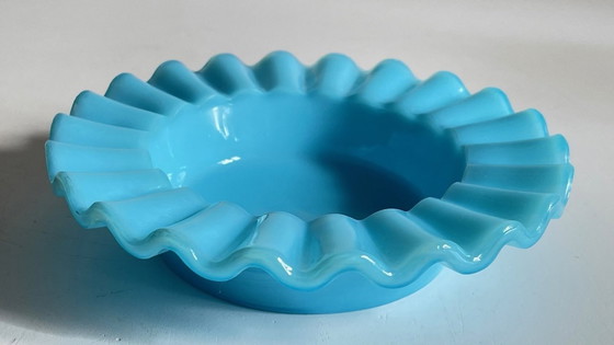 Image 1 of Vintage Blauw Opaline Glazen Asbak