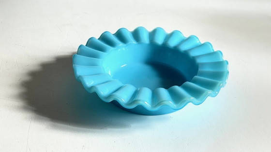 Image 1 of Vintage Blauw Opaline Glazen Asbak