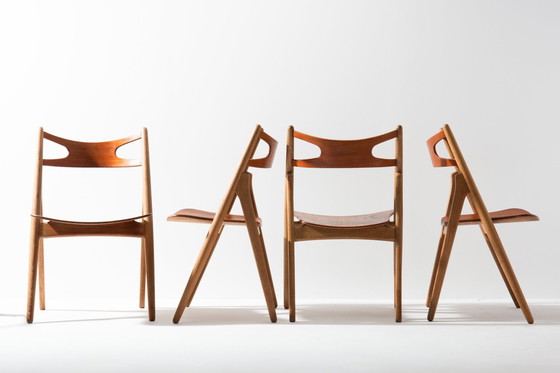 Image 1 of Set Sawbuck Eetkamerstoelen - Hans J. Wegner