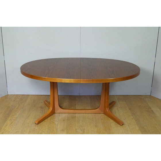 Image 1 of Baumann vintage ovale tafel met 2 notenhouten verlengstukken, 1960-1970