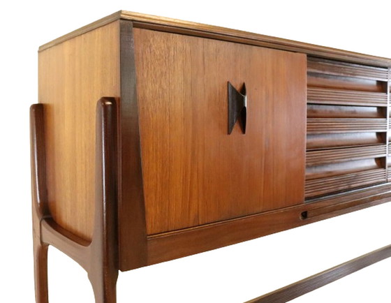 Image 1 of Elliots of Newbury barkast sideboard 'Sproxton' vintage