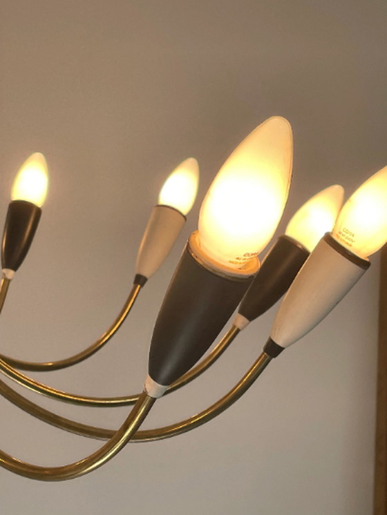 Image 1 of Vintage jaren 50 MCM Plafondlamp - In de stijl van Stilnovo - XL kroonluchter - Gerestaureerd / Gepolijst - 12 lampen