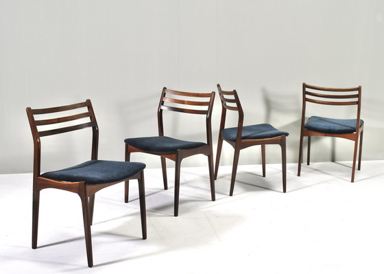 Image 1 of Set van vier Skandinavisch eetkamerstoelen * New bekleding* – Denemarken, circa 60's design