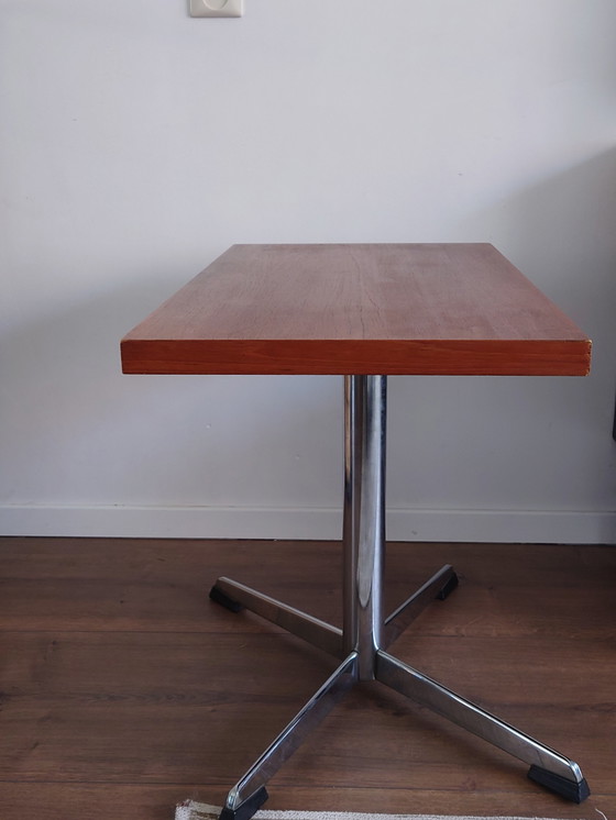 Image 1 of Vintage tafeltje met draaiblad