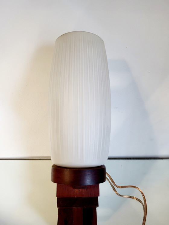 Image 1 of Vintage Opaline Glazen Muurlamp, Scandinavische Stijl, Jaren 60