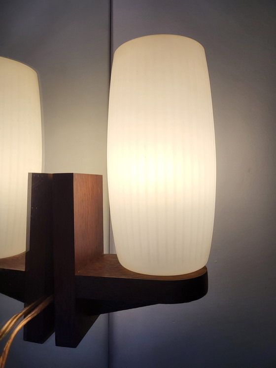 Image 1 of Vintage Opaline Glazen Muurlamp, Scandinavische Stijl, Jaren 60