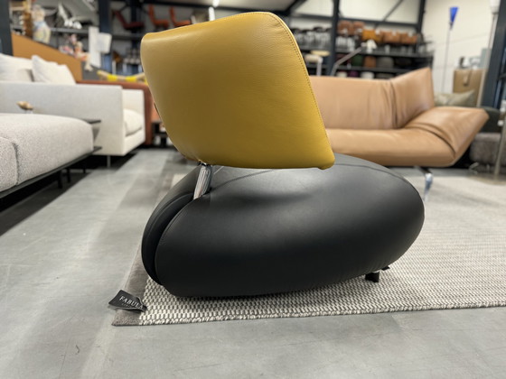 Image 1 of Leolux Pallone Fauteuil Zwart & Amber leer 