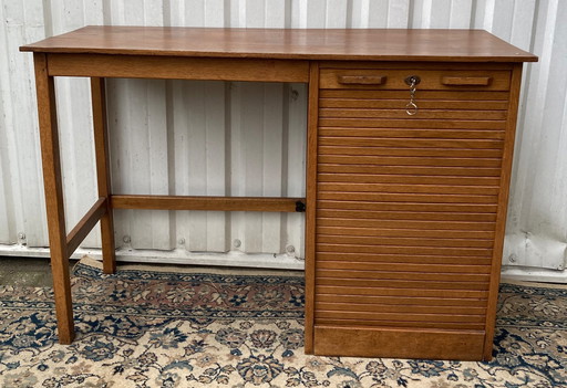 Klassiek bureau