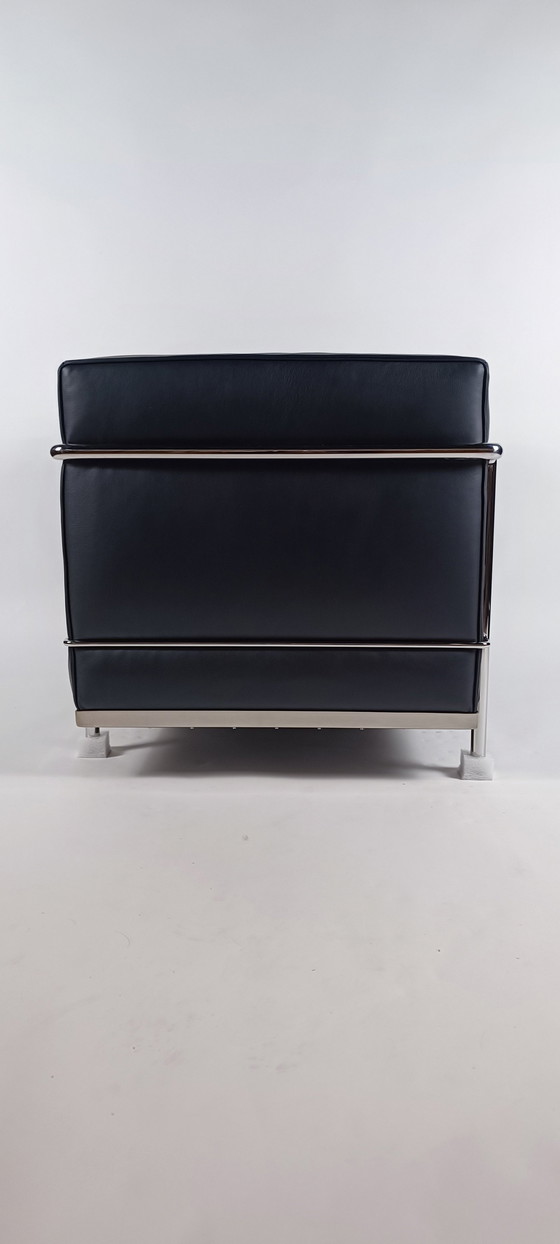 Image 1 of Cassina Lc2 Le Corbusier Leer Zwart