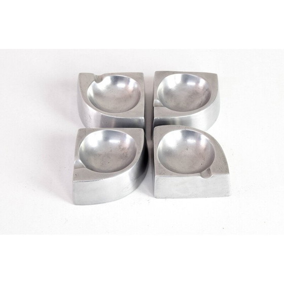 Image 1 of Set van 4 mid century Scandinavische handgemaakte aluminium asbakken, Denemarken 1960