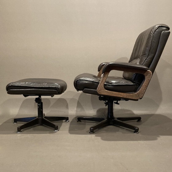 Image 1 of Vintage leren fauteuil en voetenbank, 1960