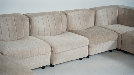 Image 1 of Modulaire bank model '9000' van Tito Agnoli voor Arflex, Italië, 1970S - Nieuwe bekleding