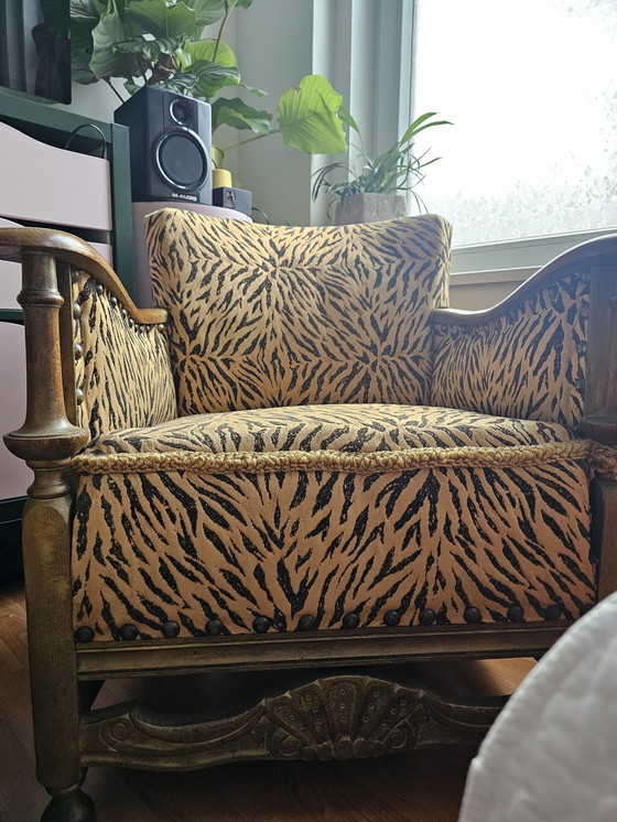 Image 1 of 2x Vintage Antieke Zebraprint Zwart Gouden Fauteuils