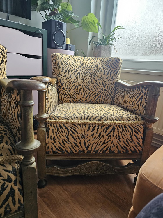 Image 1 of 2x Vintage Antieke Zebraprint Zwart Gouden Fauteuils